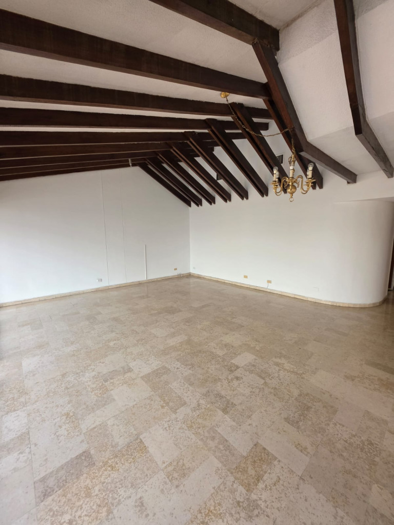 Apartamento en arriendo en Granada, Cali · foto 2 de 20