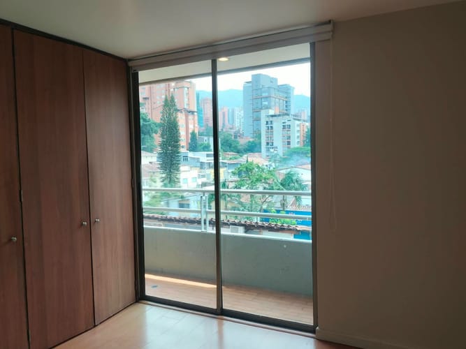 Apartamento de 2 alcobas en arriendo en Patio Bonito, Medellín, 74 m² · foto 10 de 12