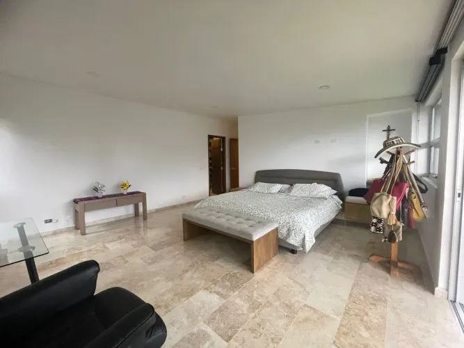 Casa de 5 alcobas en venta en El Convento, Copacabana · foto 23 de 24