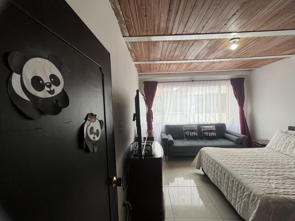 Casa en venta en Engativá, Bogotá · foto 4 de 24