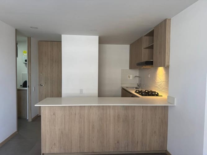 Apartaestudio en venta en El Poblado, Medellín, 46 m² · foto 5 de 13