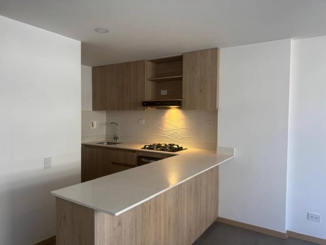 Apartaestudio en venta en El Poblado, Medellín, 46 m² · foto 6 de 13
