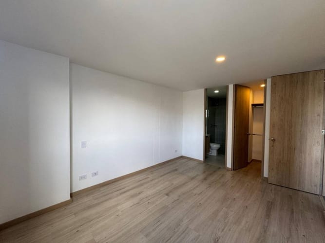 Apartaestudio en venta en El Poblado, Medellín, 46 m² · foto 10 de 13