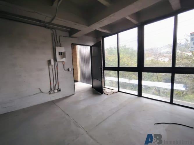 Bodega en arriendo en El Poblado, Medellín, 90 m² · foto 3 de 10