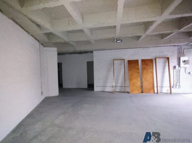 Bodega en arriendo en El Poblado, Medellín, 90 m² · foto 8 de 10