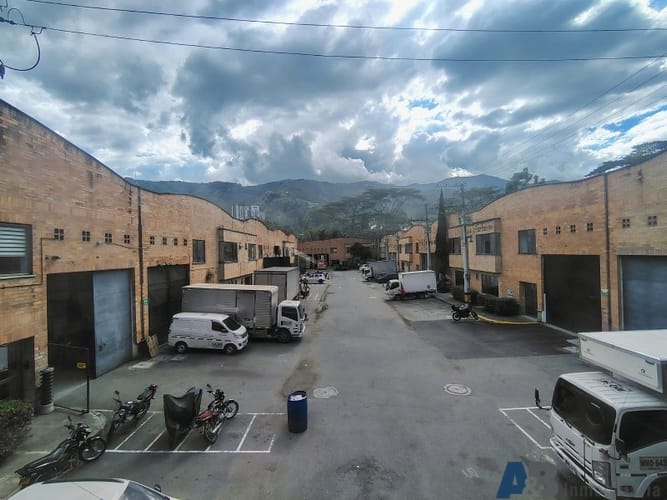Bodega en arriendo en La Tablaza, La Estrella, 200 m² · foto 21 de 24