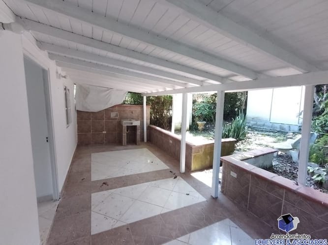 Casa de 2 alcobas en arriendo en La Mina, Envigado, 200 m² · foto 5 de 9