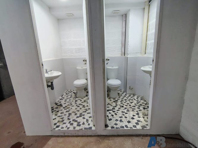 Bodega en arriendo en Centro, Itagüí, 150 m² · foto 10 de 12