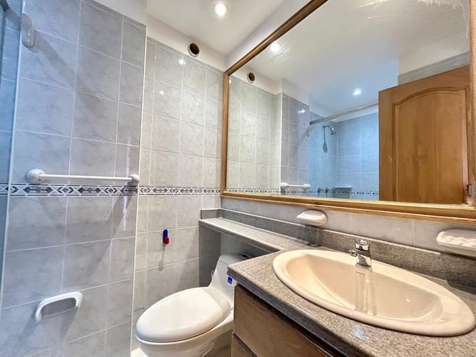 Apartamento de 3 alcobas en venta en Chico Norte, Bogotá, 110 m² · foto 3 de 15