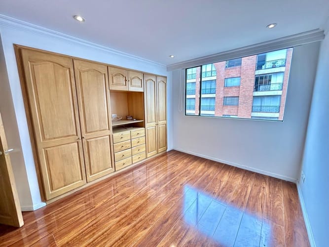 Apartamento de 3 alcobas en venta en Chico Norte, Bogotá, 110 m² · foto 5 de 15