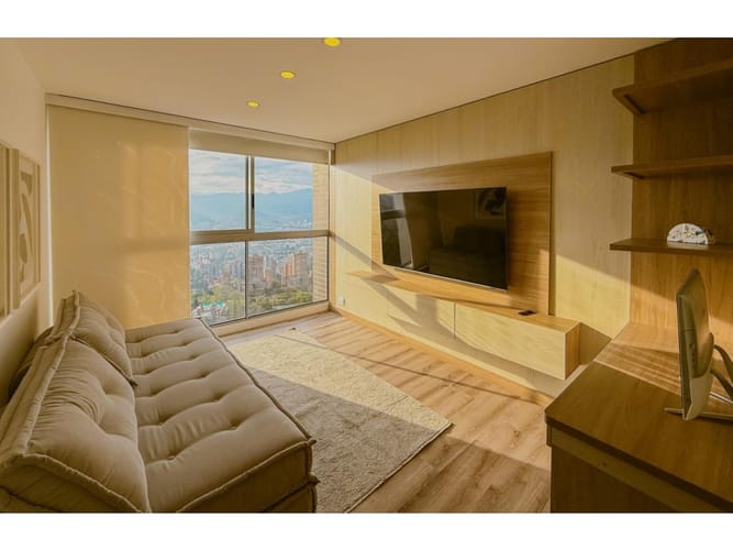 Apartamento de 3 alcobas en venta en El Poblado, Medellín, 224 m² · foto 16 de 24