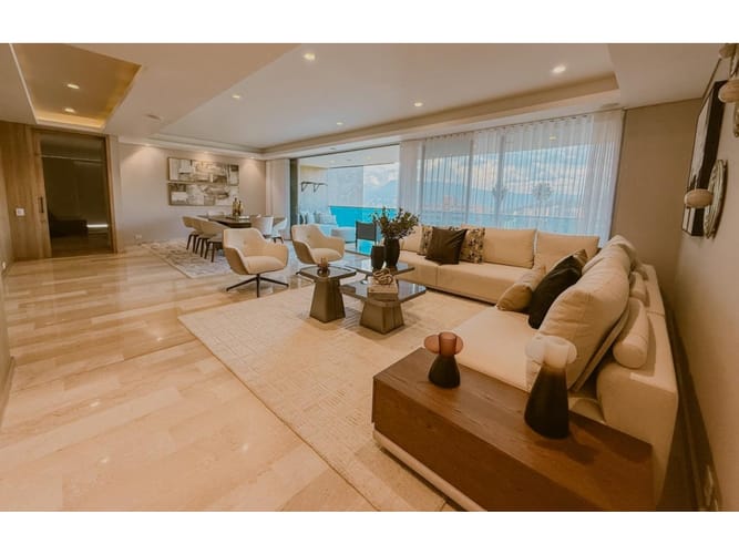 Apartamento de 3 alcobas en venta en El Poblado, Medellín, 224 m² · foto 17 de 24
