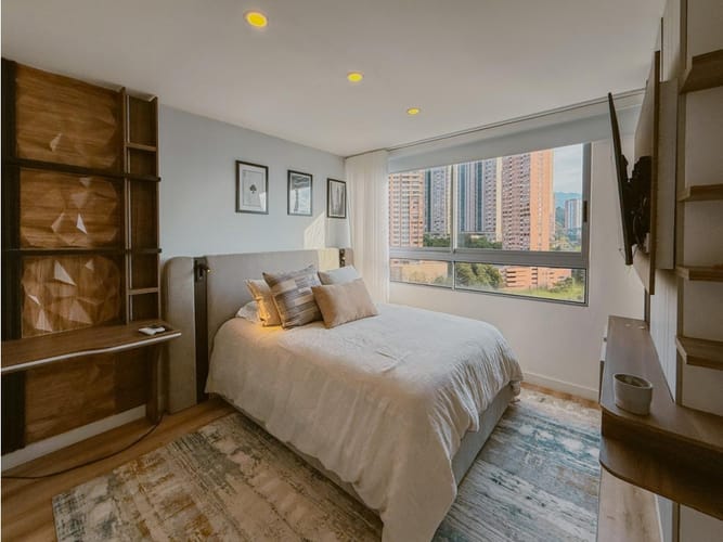 Apartamento de 3 alcobas en venta en El Poblado, Medellín, 224 m² · foto 18 de 24