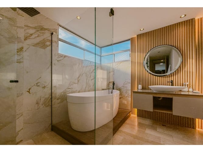 Apartamento de 3 alcobas en venta en El Poblado, Medellín, 224 m² · foto 20 de 24
