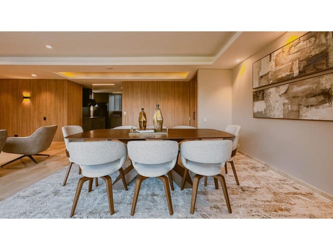 Apartamento de 3 alcobas en venta en El Poblado, Medellín, 224 m² · foto 22 de 24