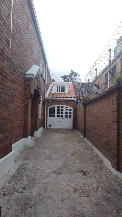 Casa en venta en Quinta Camacho, Bogotá · foto 2 de 13