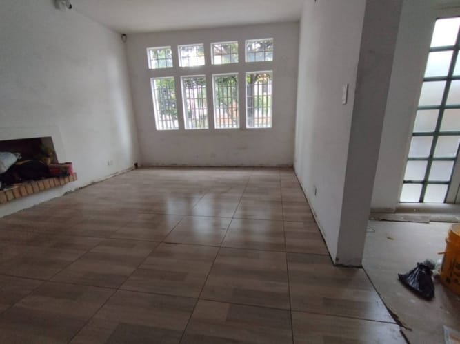 Casa en venta en Quinta Camacho, Bogotá · foto 3 de 13