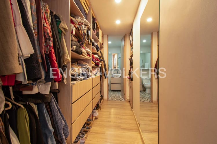 Apartamento de 3 alcobas en venta en Los Rosales, Bogotá, 118 m² · foto 9 de 13