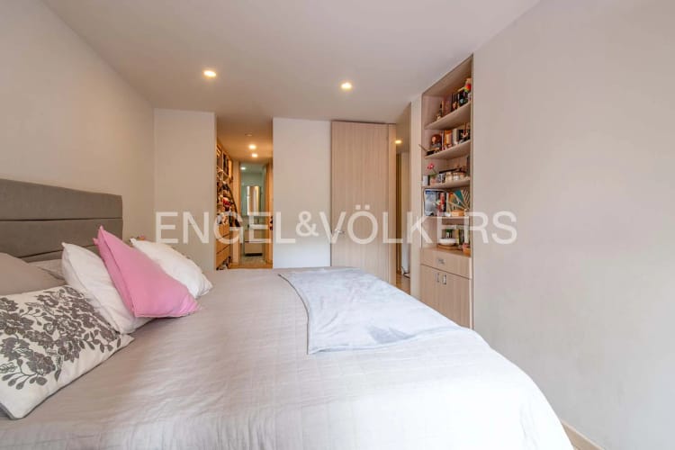 Apartamento de 3 alcobas en venta en Los Rosales, Bogotá, 118 m² · foto 8 de 13