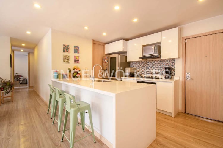 Apartamento de 3 alcobas en venta en Los Rosales, Bogotá, 118 m² · foto 5 de 13