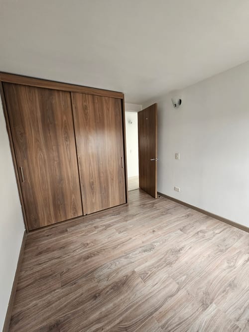 Apartamento de 2 alcobas en arriendo en El Vergel Occidental, Bogotá, 60 m² · foto 3 de 9