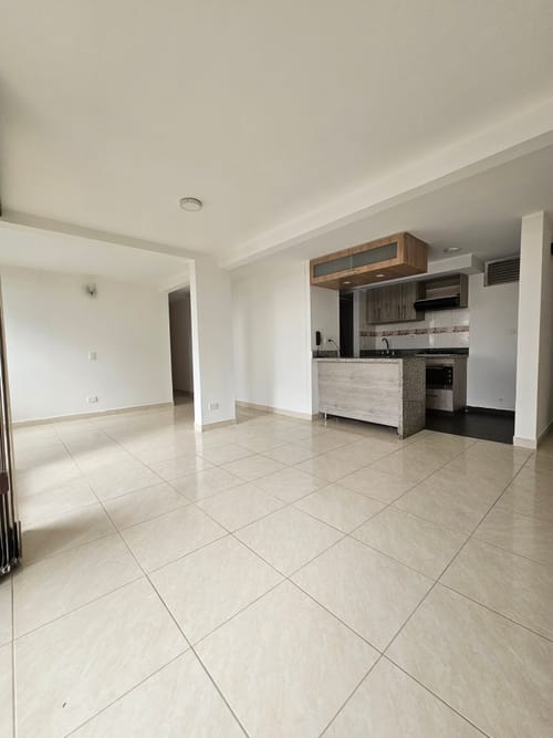 Apartamento de 2 alcobas en arriendo en El Vergel Occidental, Bogotá, 60 m² · foto 7 de 9