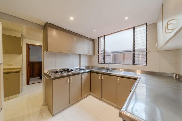 Apartamento de 2 alcobas en venta en Santa Barbara Central, Bogotá, 162 m² · foto 9 de 24