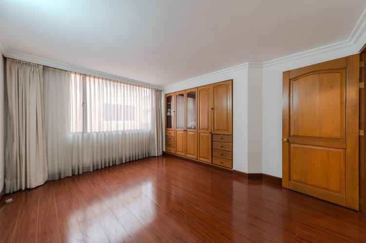 Apartamento de 2 alcobas en venta en Santa Barbara Central, Bogotá, 162 m² · foto 14 de 24