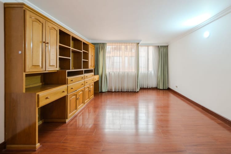 Apartamento de 2 alcobas en venta en Santa Barbara Central, Bogotá, 162 m² · foto 16 de 24