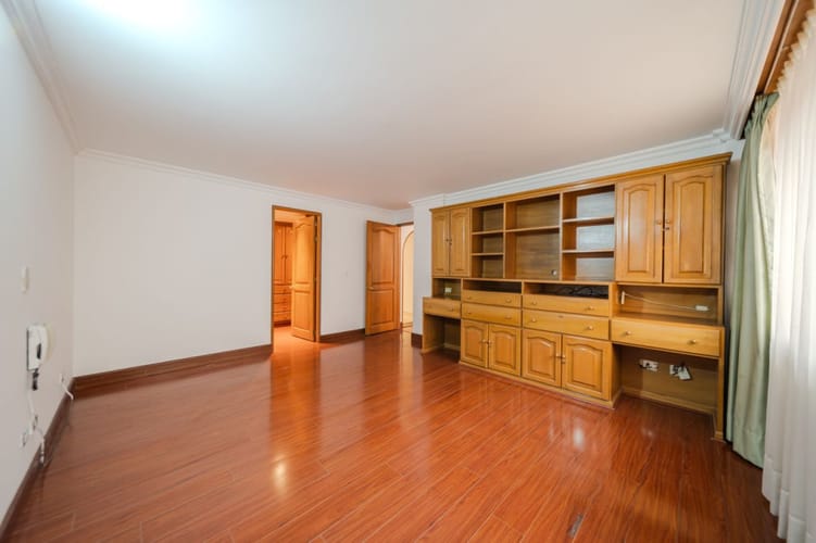 Apartamento de 2 alcobas en venta en Santa Barbara Central, Bogotá, 162 m² · foto 17 de 24