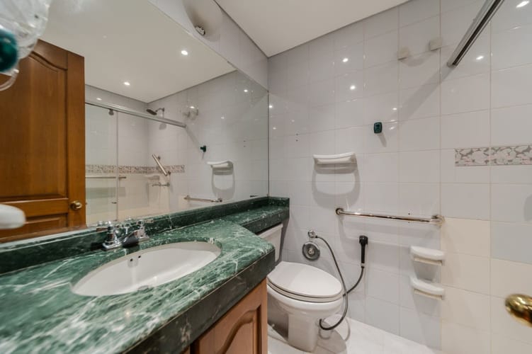 Apartamento de 2 alcobas en venta en Santa Barbara Central, Bogotá, 162 m² · foto 19 de 24