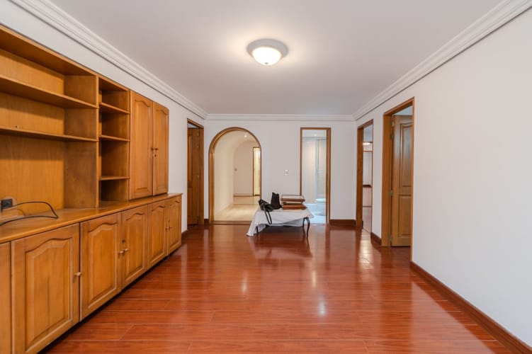 Apartamento de 2 alcobas en venta en Santa Barbara Central, Bogotá, 162 m² · foto 24 de 24