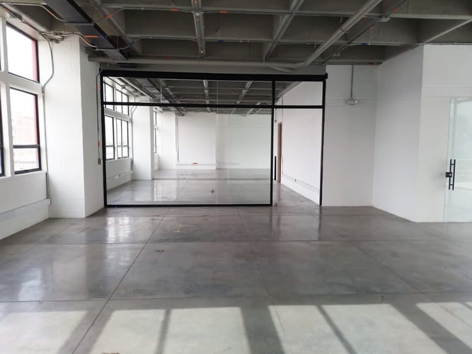 Oficina en arriendo en Perpetuo Socorro, Medellín, 1000 m² · foto 10 de 15