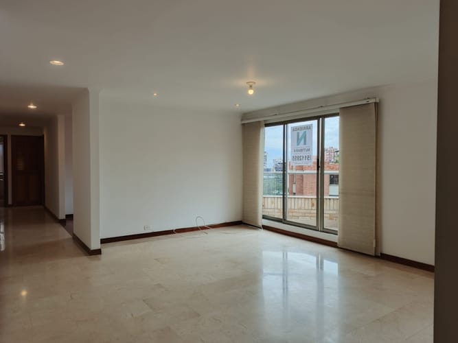 Apartamento de 3 alcobas en arriendo en La Florida, Medellín, 152 m² · foto 3 de 24