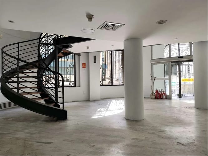 Alquiler Oficina Ciudad Vieja / Zabala Y 25 De Mayo · Foto 8