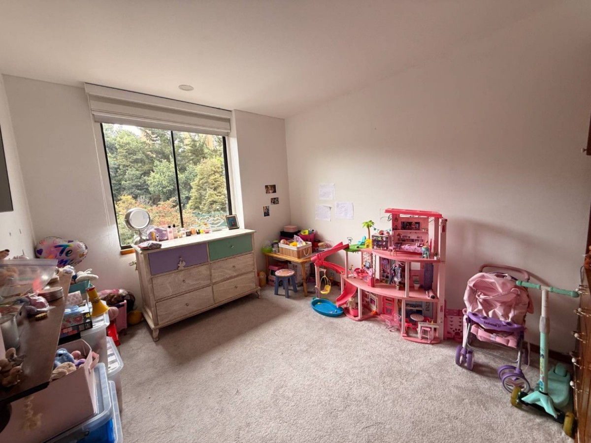 Apartamento en venta en Niza, Bogotá · foto 8 de 24