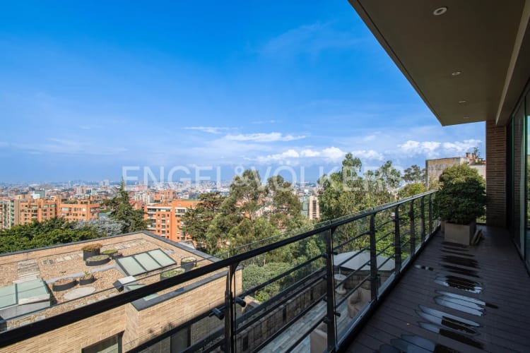 Casa de 4 alcobas en venta en El Refugio, Bogotá, 610 m² · foto 18 de 23