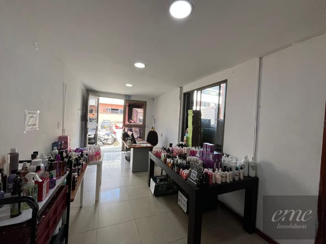 Bodega en arriendo en La Tablaza, La Estrella, 825 m² · foto 3 de 13