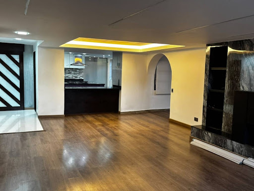 Apartamento en venta en Los Rosales, Bogotá · foto 8 de 24