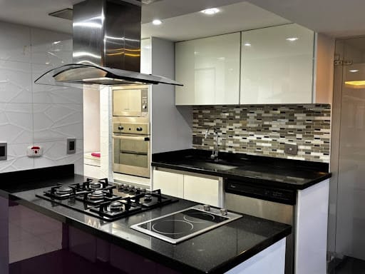 Apartamento en venta en Los Rosales, Bogotá · foto 12 de 24