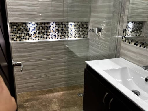 Apartamento en venta en Los Rosales, Bogotá · foto 18 de 24
