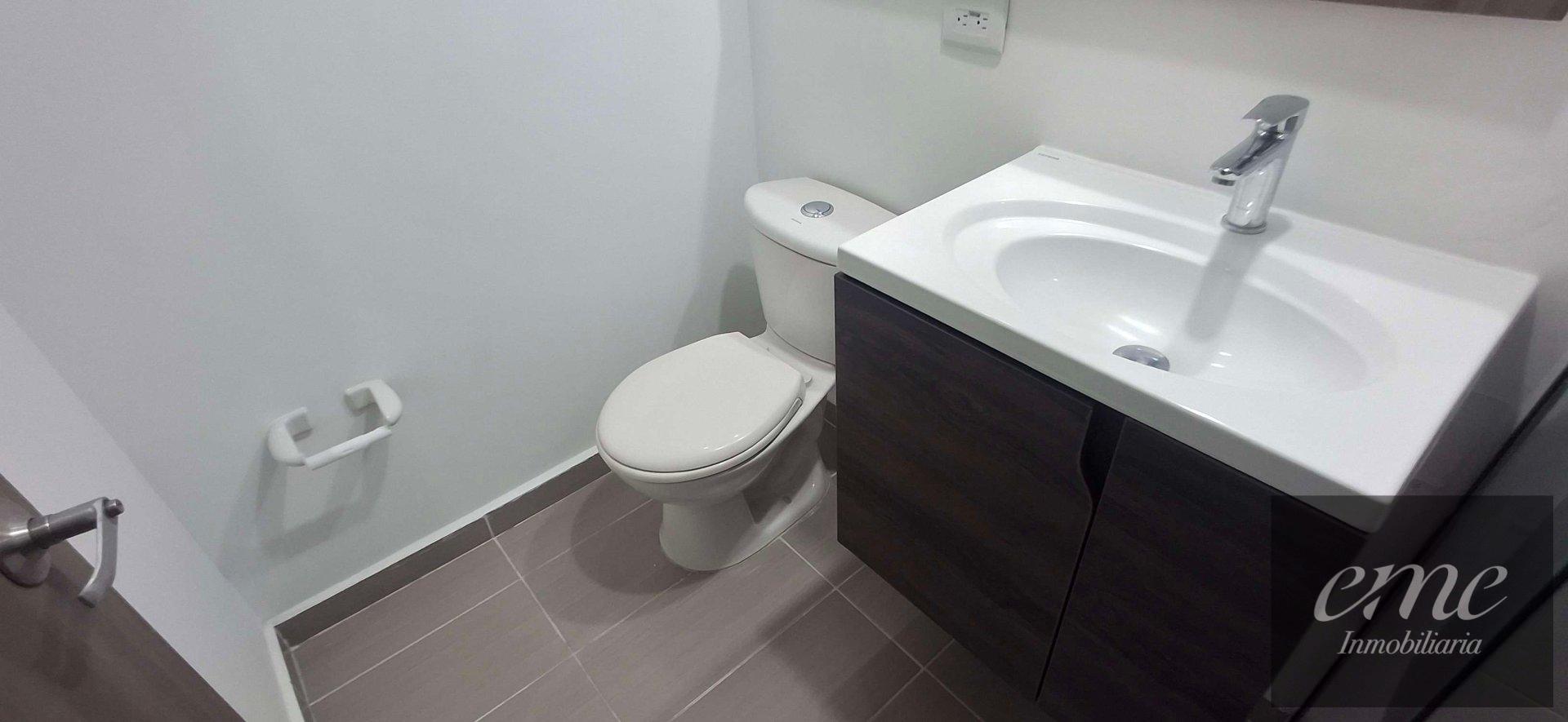 Apartamento en arriendo en Urbanizacion Colinas Del Sur, Itagüí · foto 3 de 18