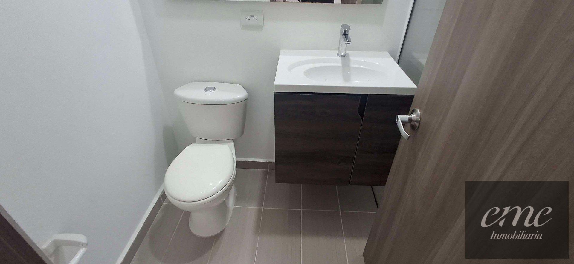 Apartamento en arriendo en Urbanizacion Colinas Del Sur, Itagüí · foto 4 de 18