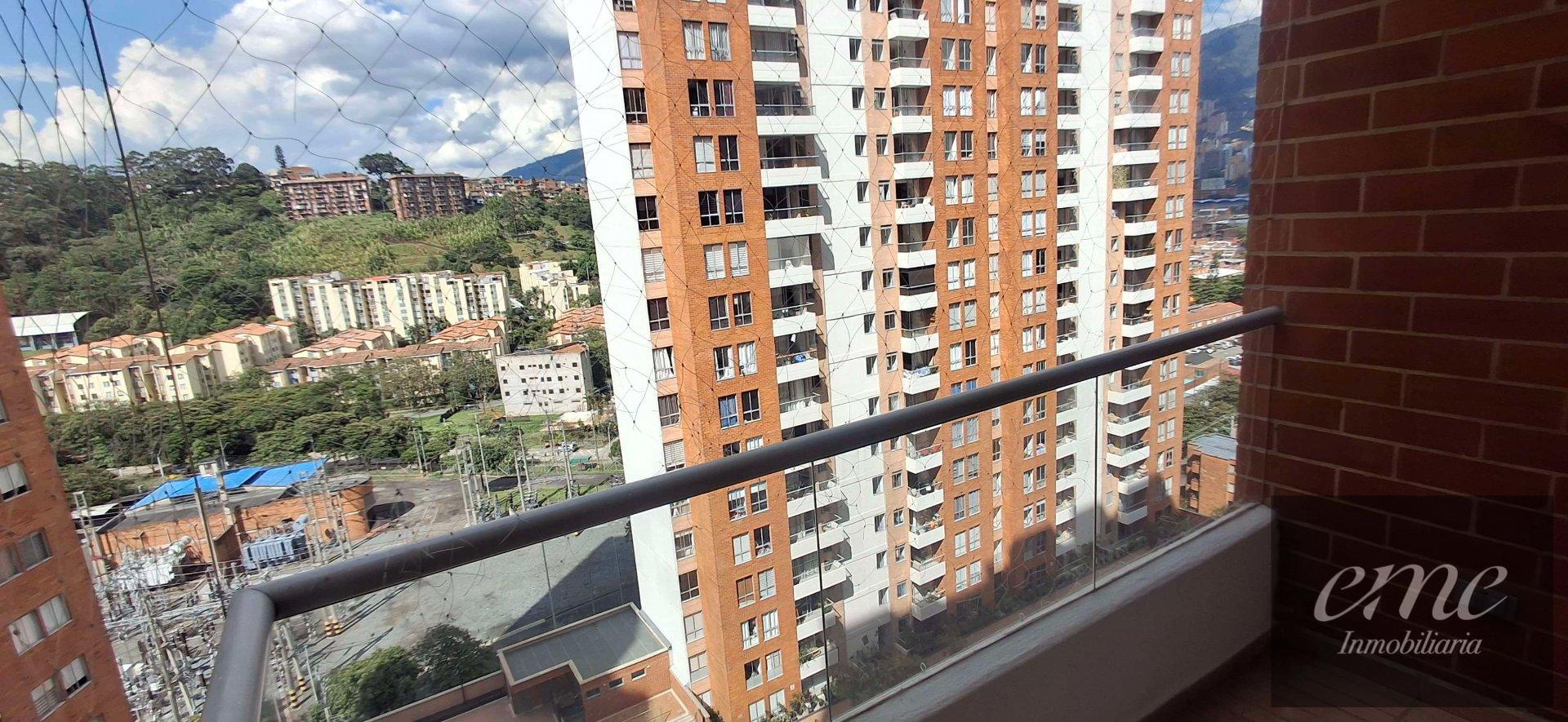Apartamento en arriendo en Urbanizacion Colinas Del Sur, Itagüí · foto 13 de 18
