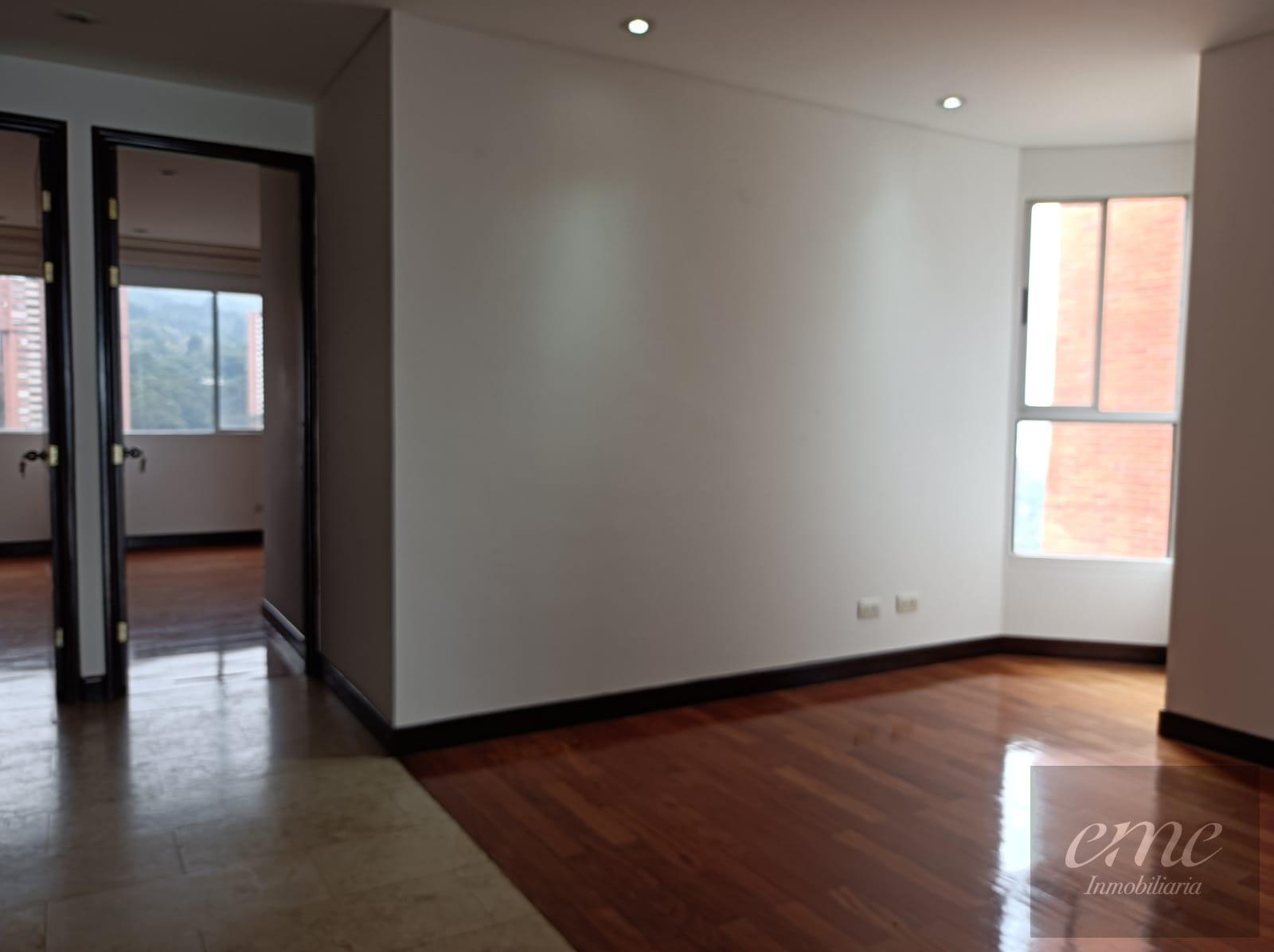 Apartamento en arriendo en El Tesoro, Medellín · foto 3 de 20