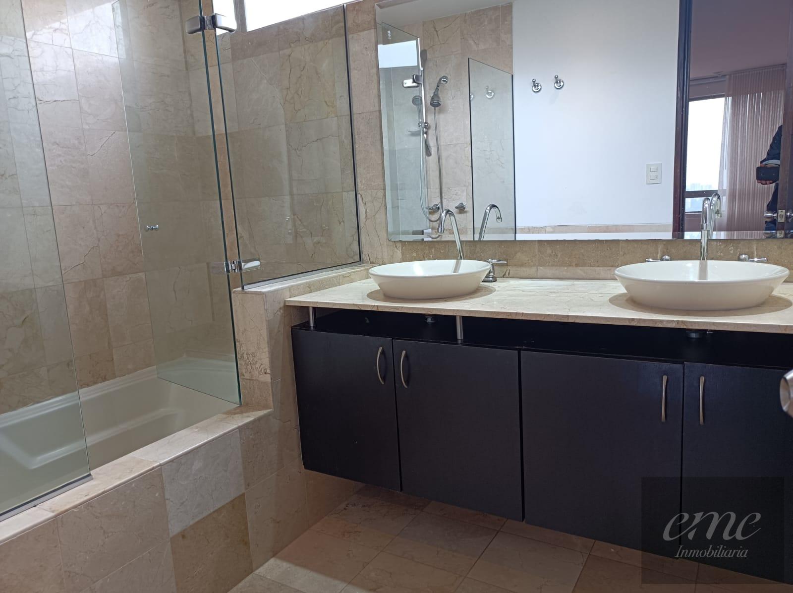 Apartamento en arriendo en El Tesoro, Medellín · foto 7 de 20