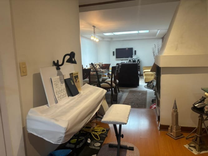 Apartamento de 2 alcobas en venta en Santa Barbara Central, Bogotá, 120 m² · foto 2 de 12
