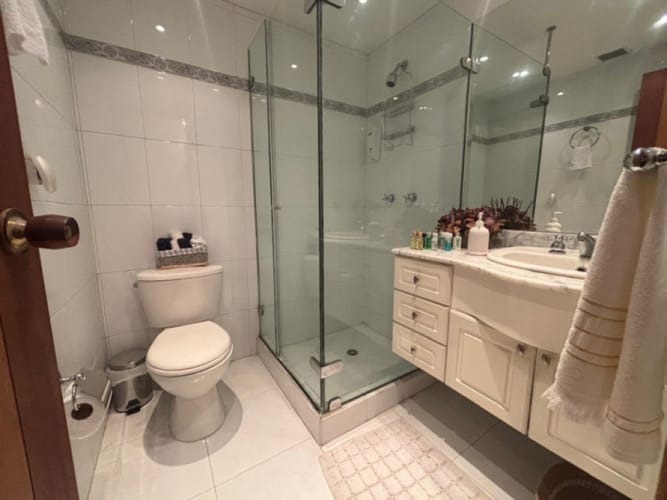 Apartamento de 2 alcobas en venta en Santa Barbara Central, Bogotá, 120 m² · foto 10 de 12