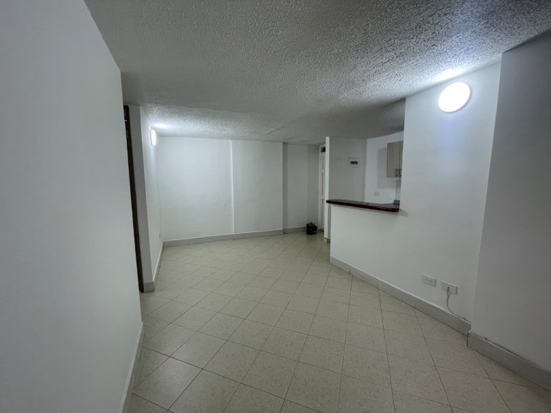 Apartamento en arriendo en Camino Verde, Envigado · foto 4 de 11
