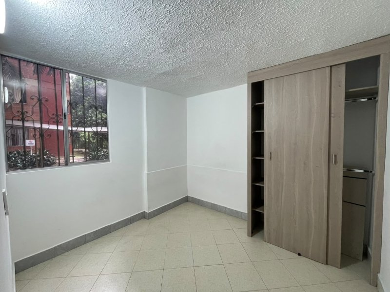 Apartamento en arriendo en Camino Verde, Envigado · foto 8 de 11